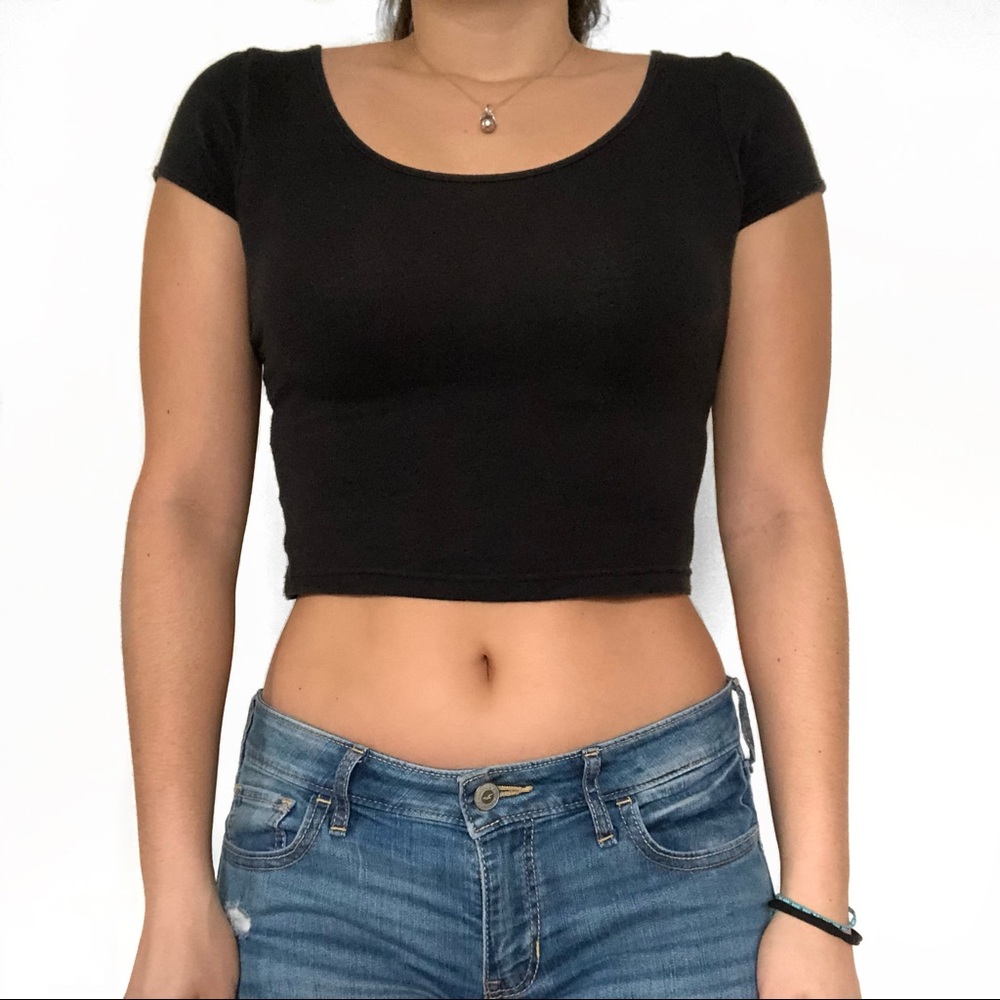 FOREVER 21 Black Fitted Crop Top